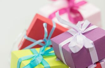 Guide for choosing a gift for your partner on your first anniversary